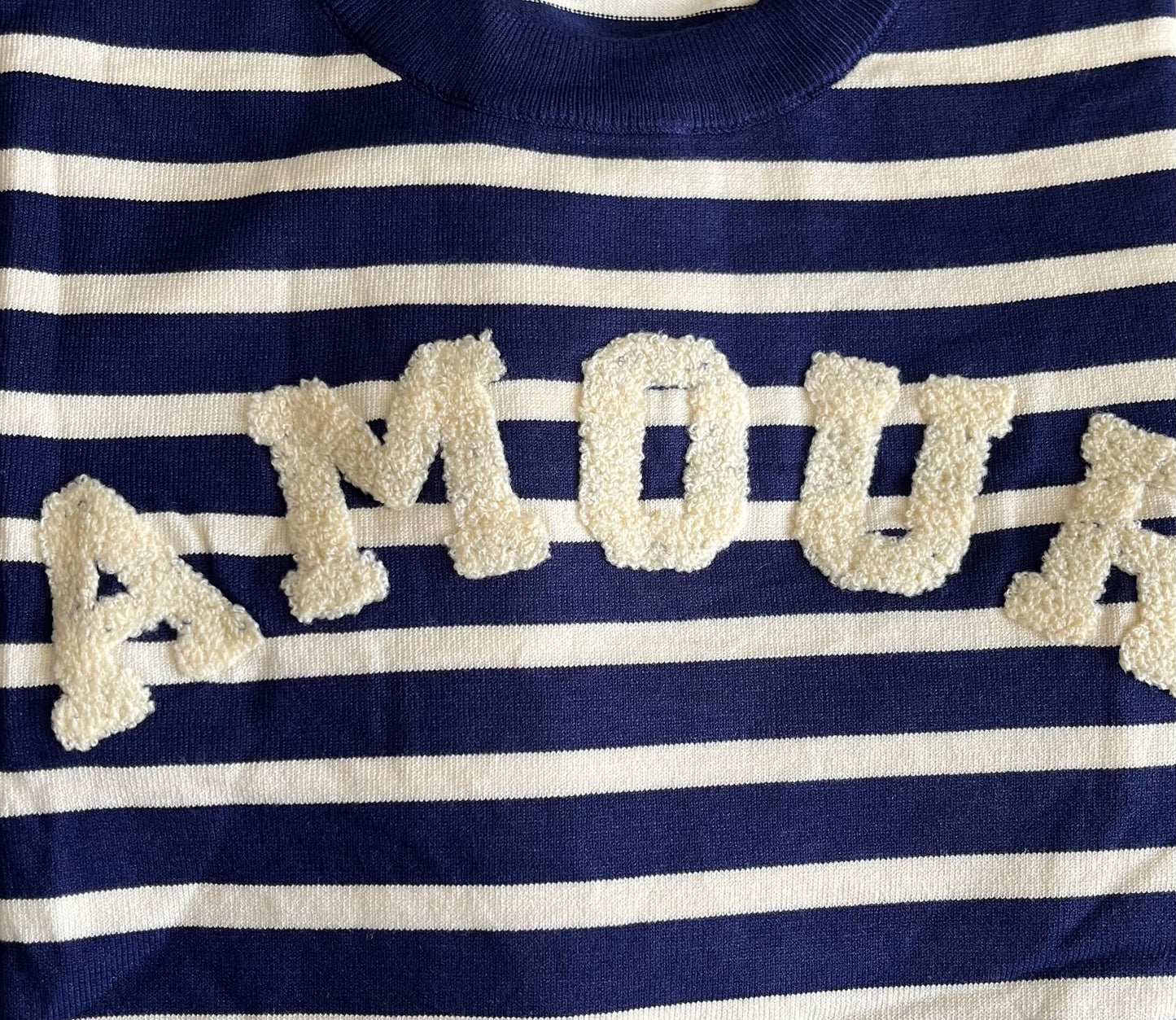Maglioncino Amour rigato bicolore, girocollo in calda viscosa