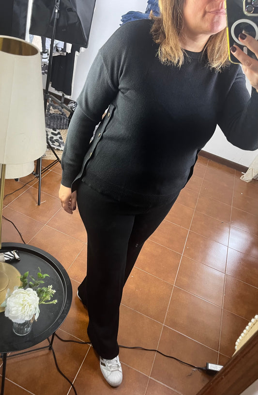 Completo Girocollo + Pantalone Bottoni ⬛️