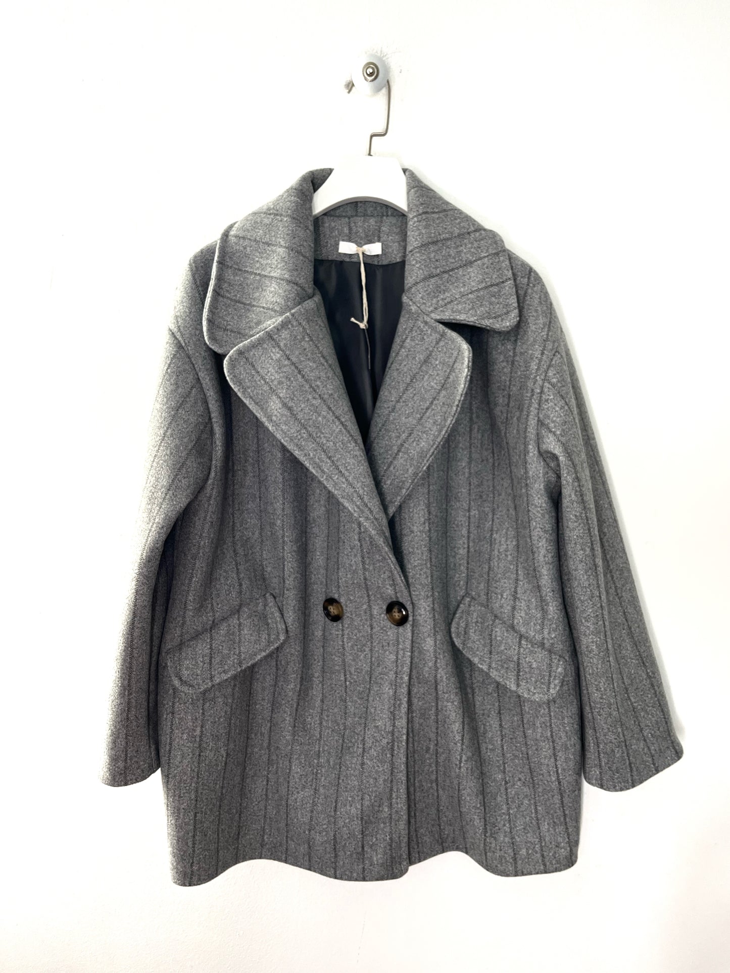 Cappotto in panno gessato doppiopetto