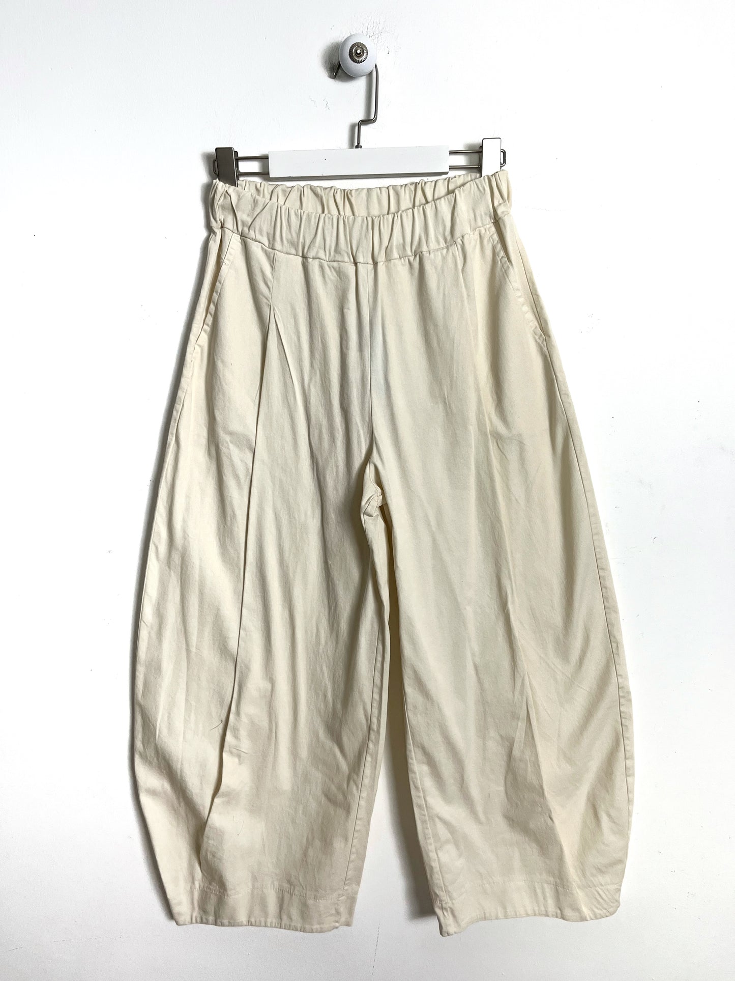Pantalone Carrot con pence