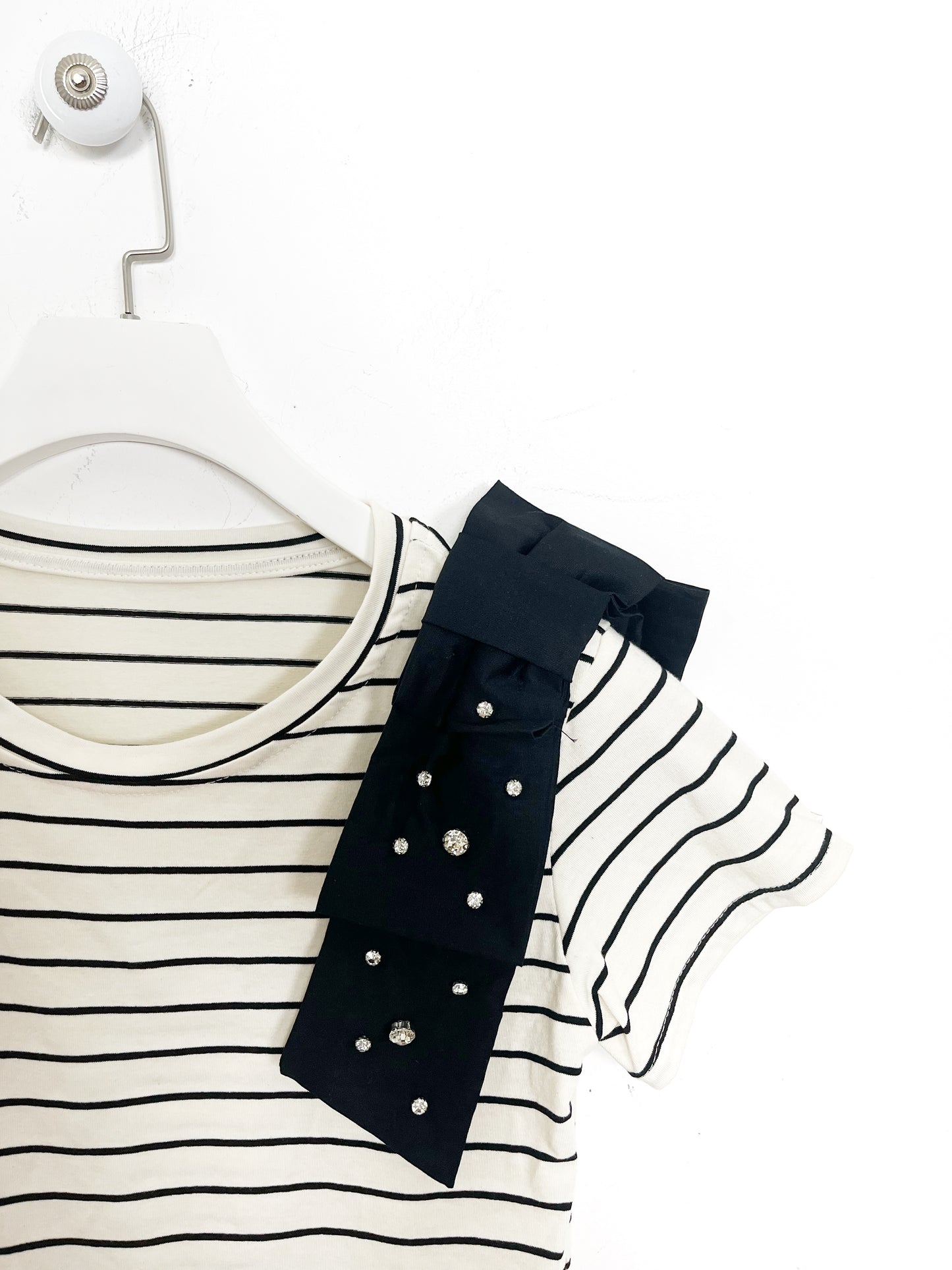 T-shirt con Fiocco e Strass