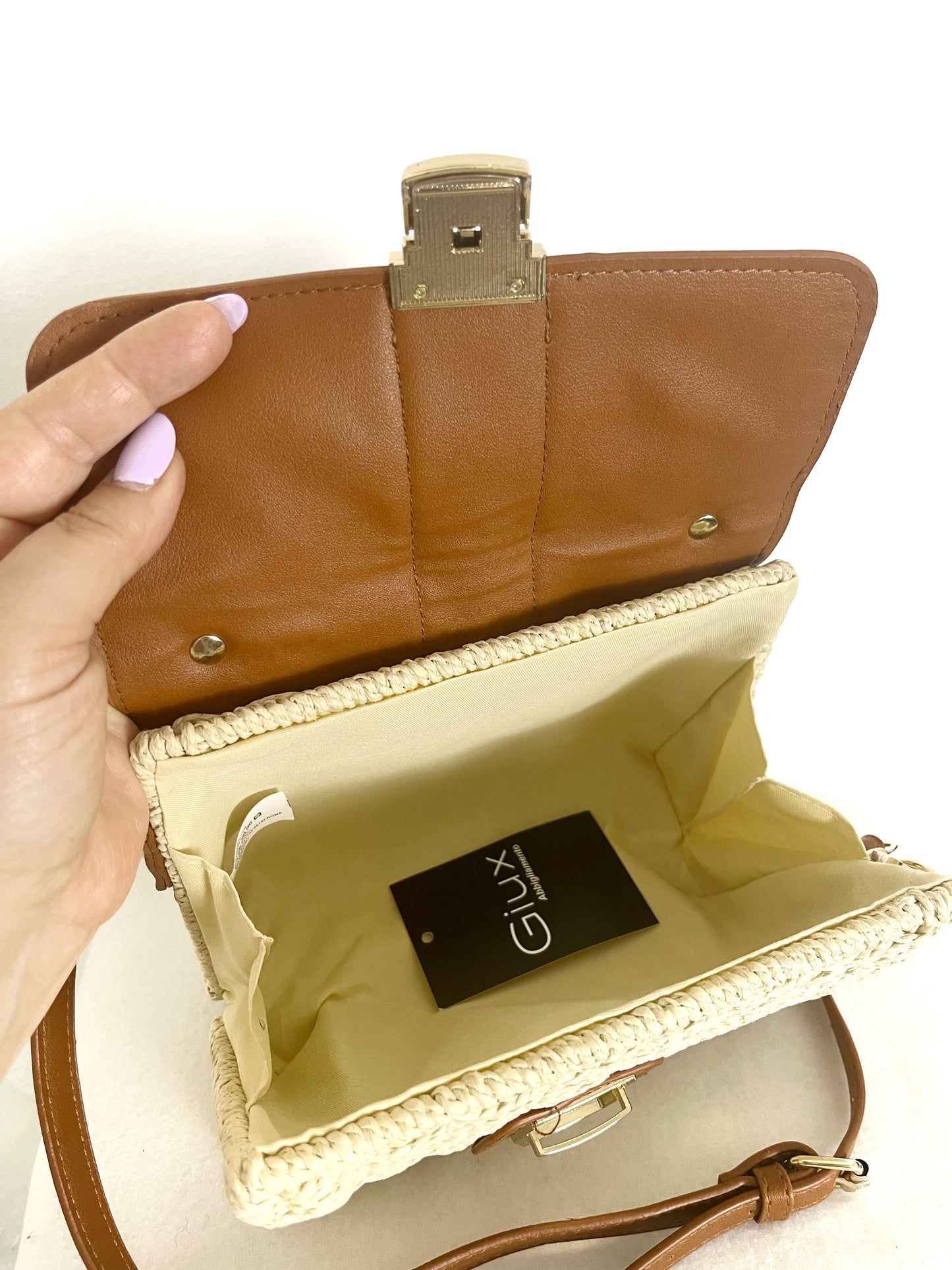 Borsa rigida in rafia e ecopelle