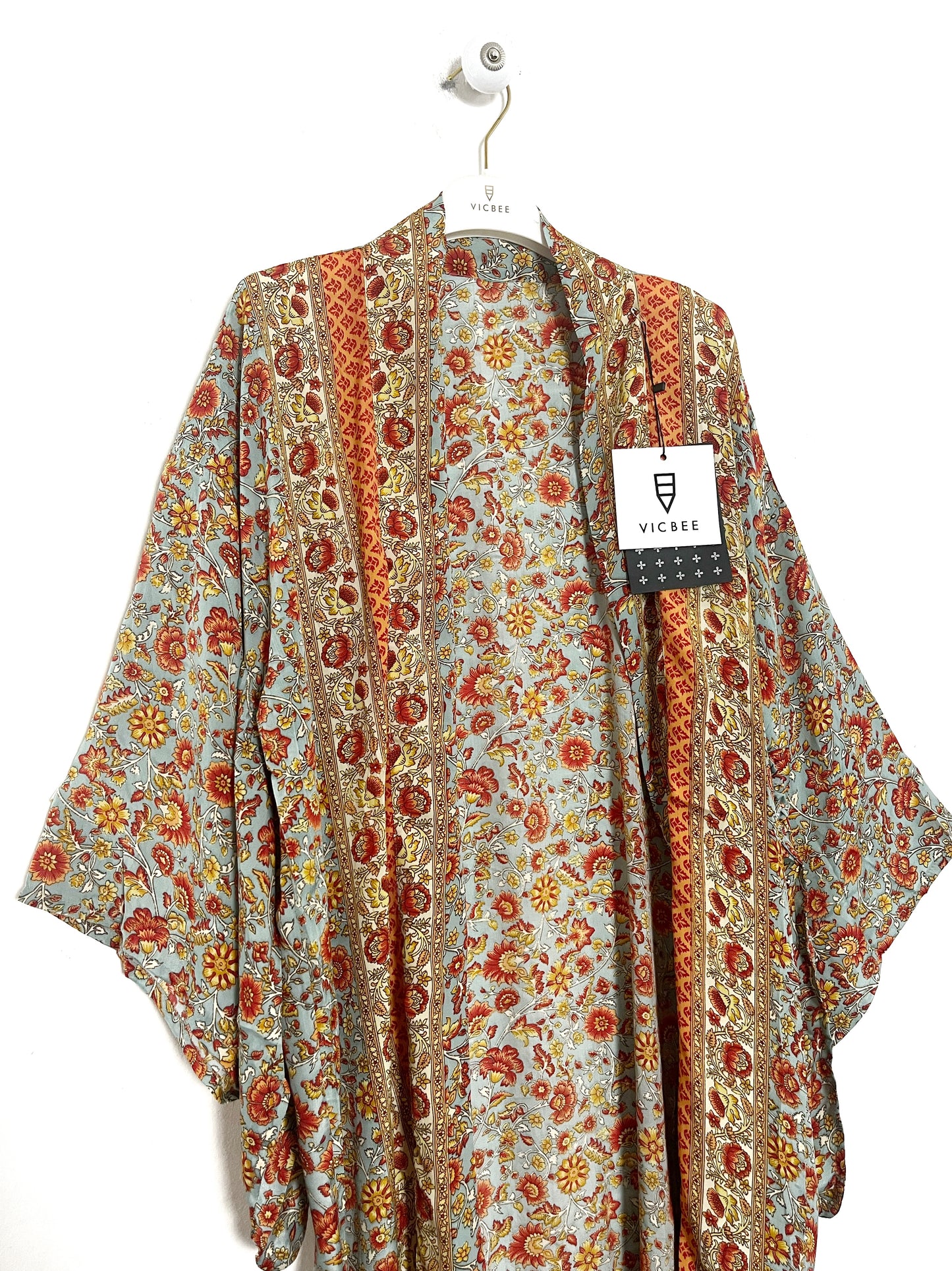 Kimono lungo Vicbee con spacchi