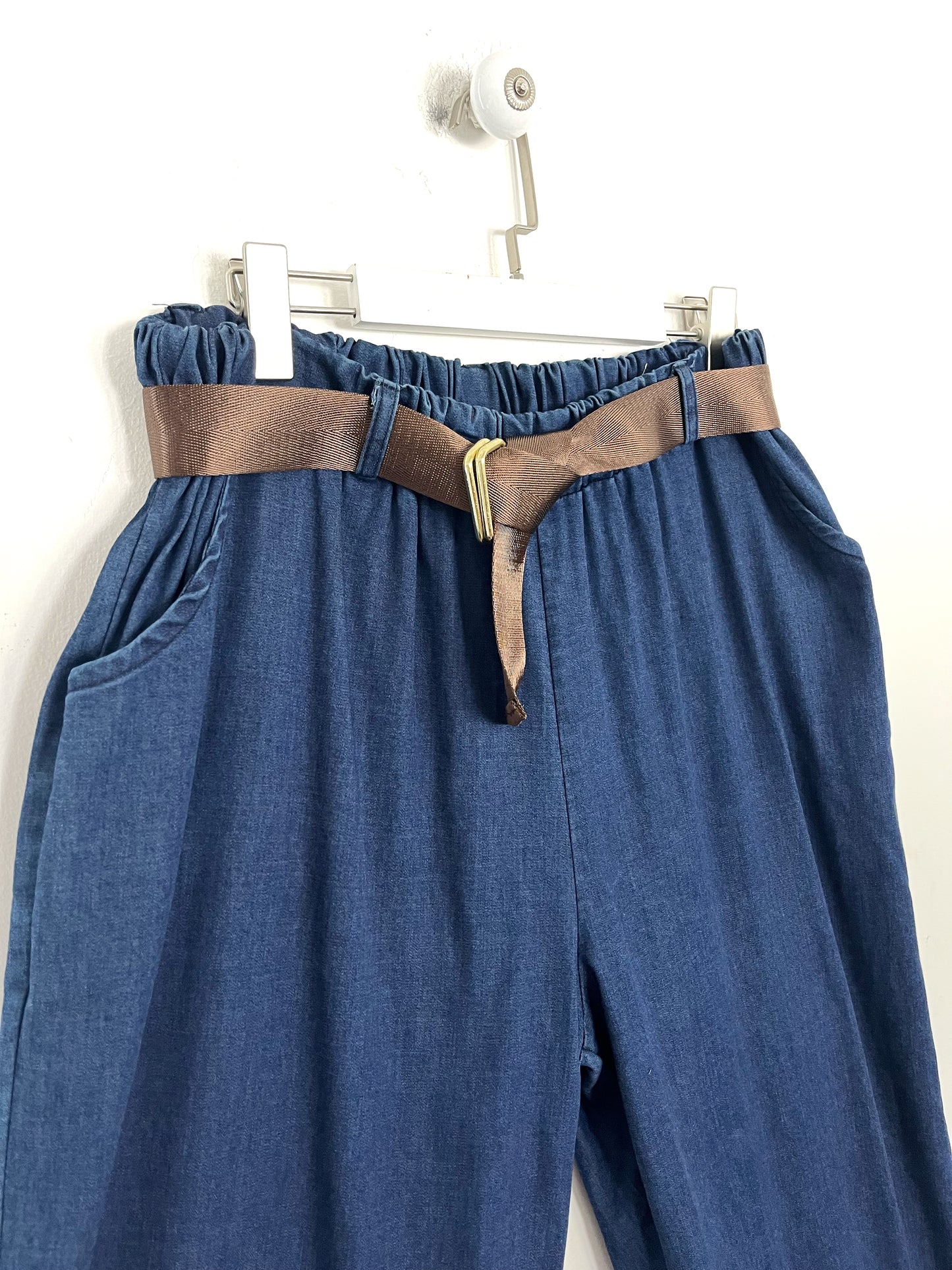Pantaloni ampi in denim