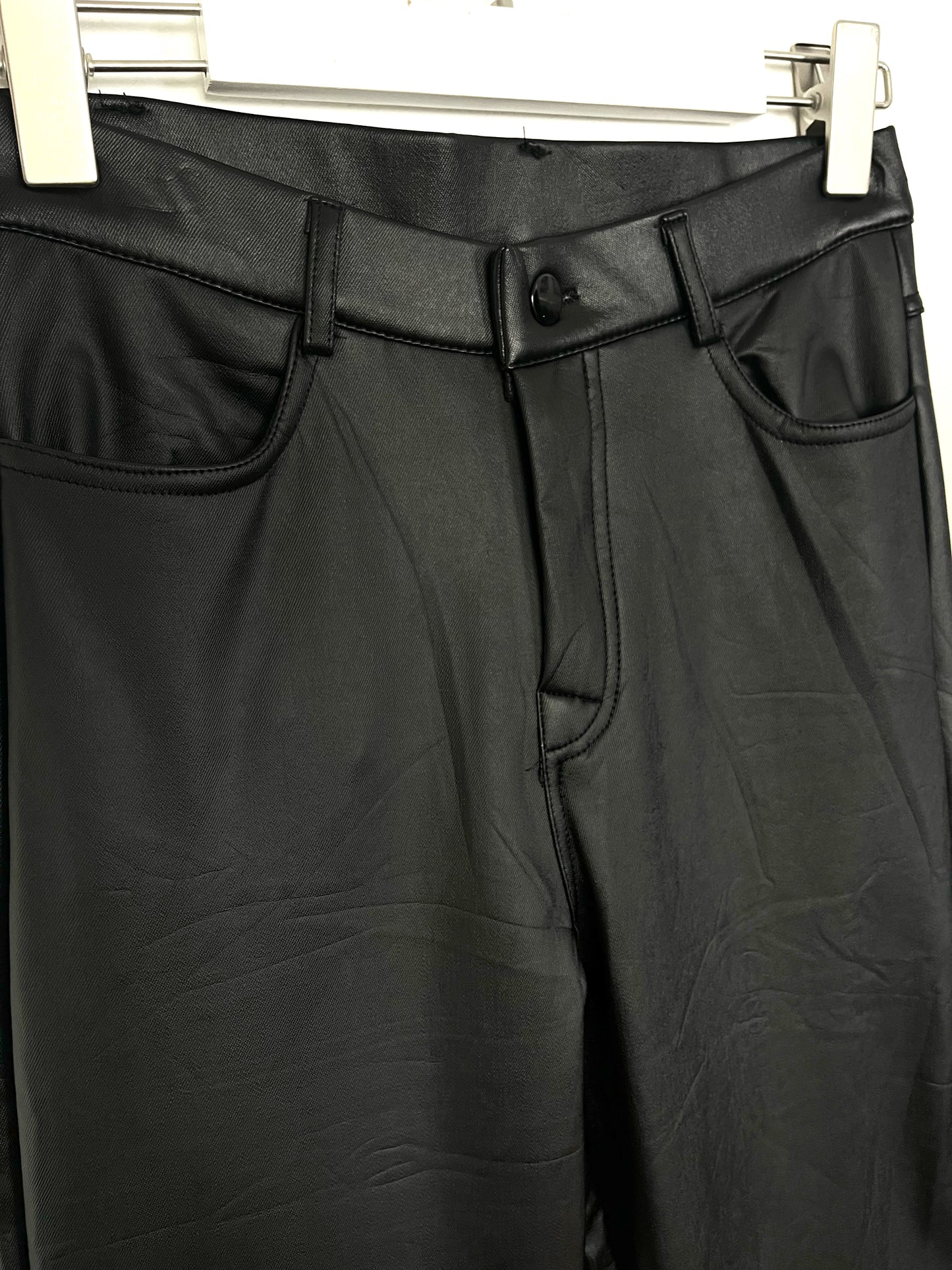Pantalone gamba dritta ecopelle ⬛️