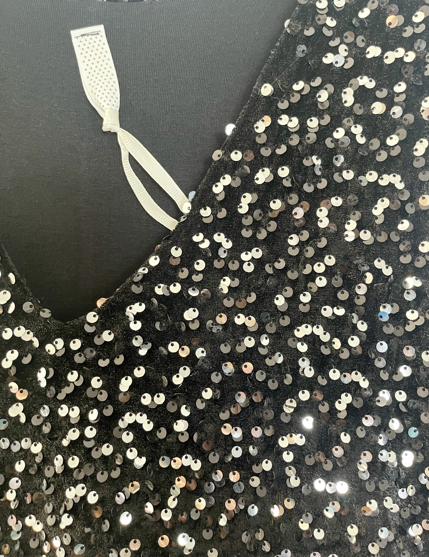 Abitino in paillettes