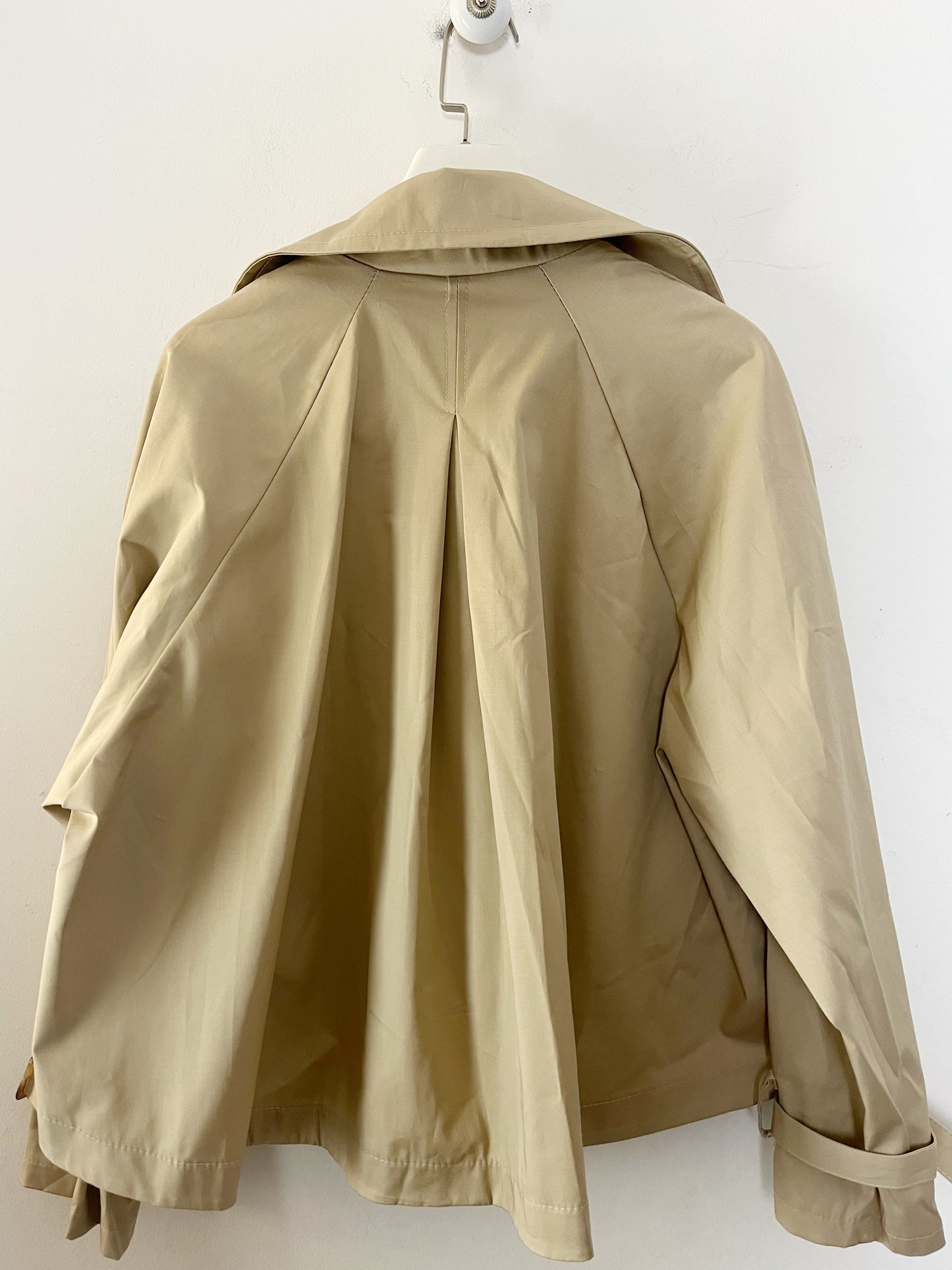 Trench corto