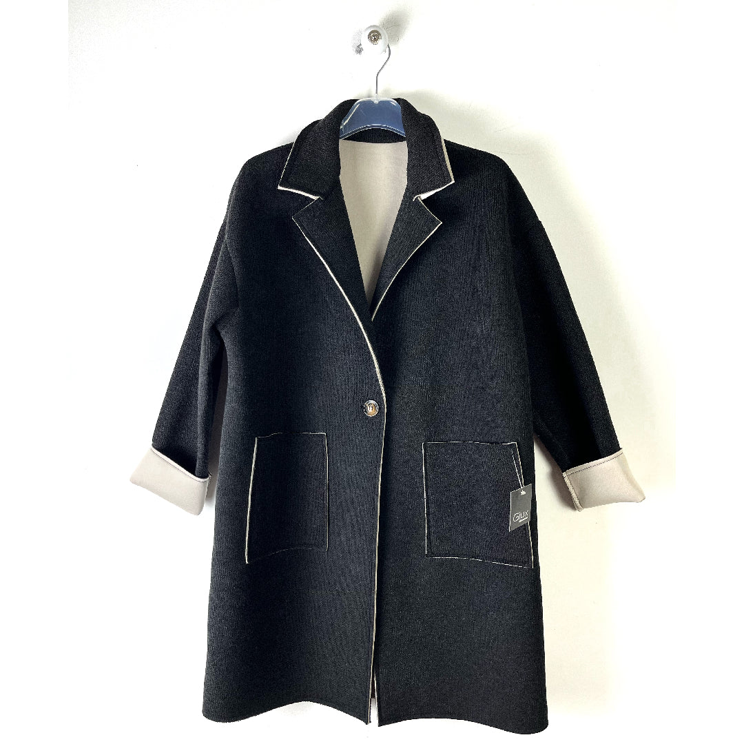 Cappotto classico con colletto e revers in neoprene, taglio oversize