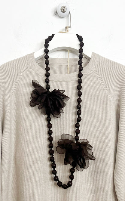Collana Tulle e fiori