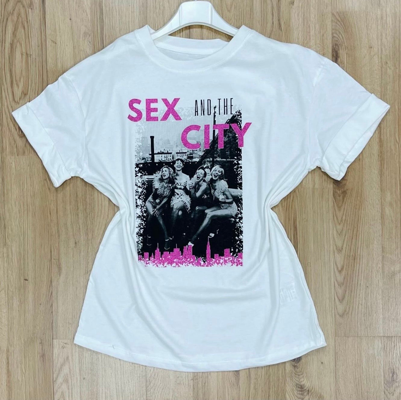 T-shirt Vicbee Fit Sex and city ⚫️