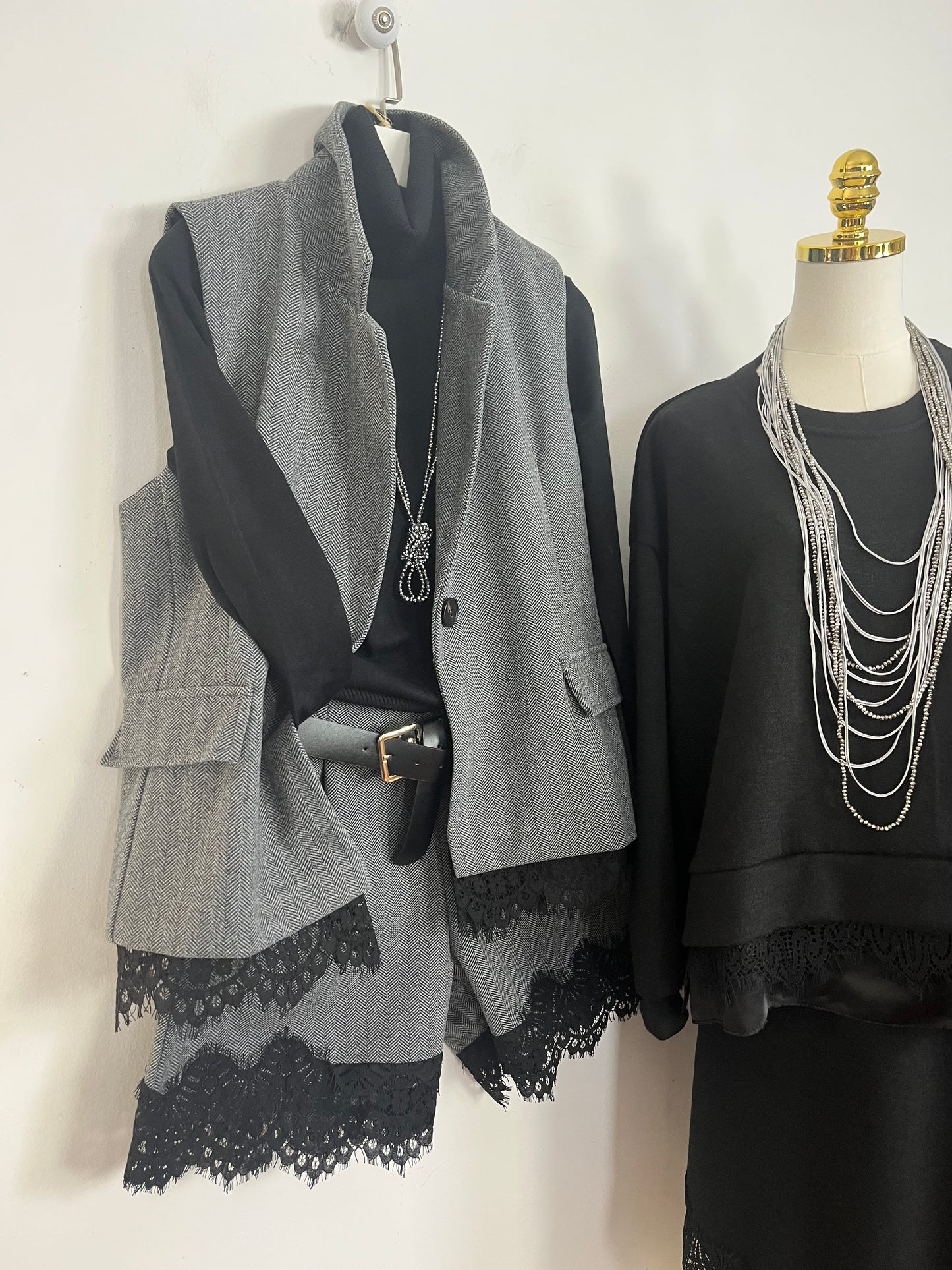 Shorts in tessuto Spigato ⬛️