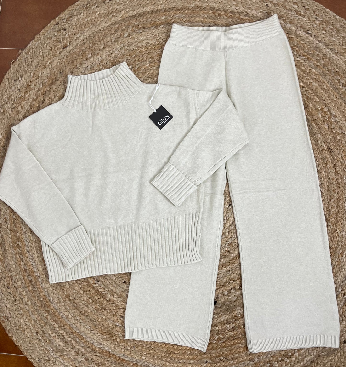 Completo maglia lupetto