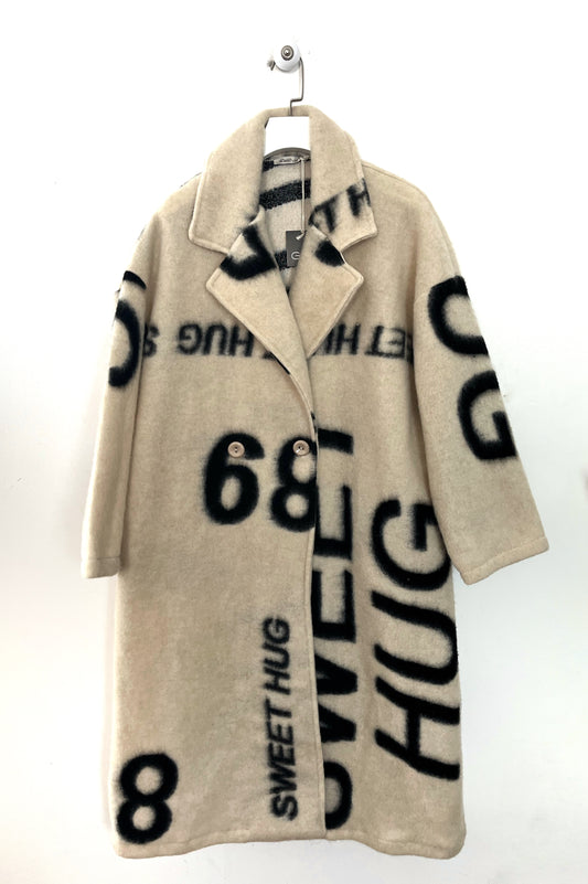 Cappotto scritte in lana cotta