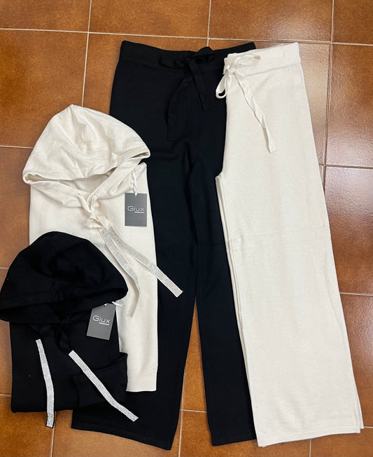 Coordinato maglia con cappuccio + pantalone ⬛️