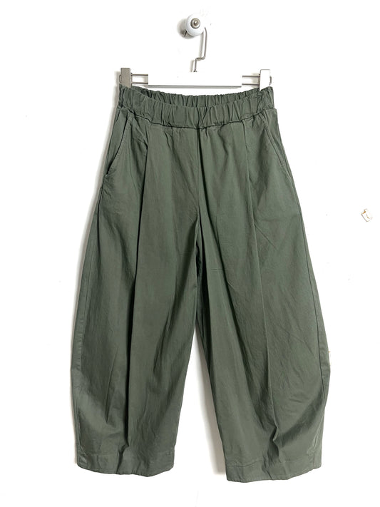 Pantalone Carrot con pence
