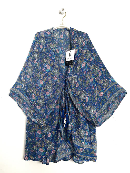 Kimono corto Vicbee con lacci