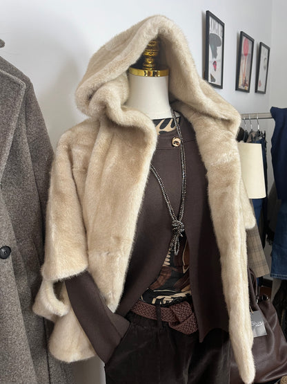 Giacca Mantella Ecofur con cappuccio ⚫️