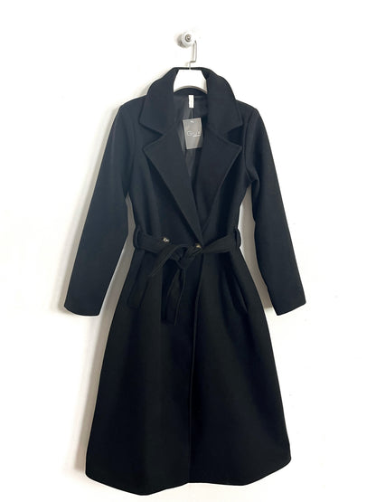 Cappotto con cintura ⬛️